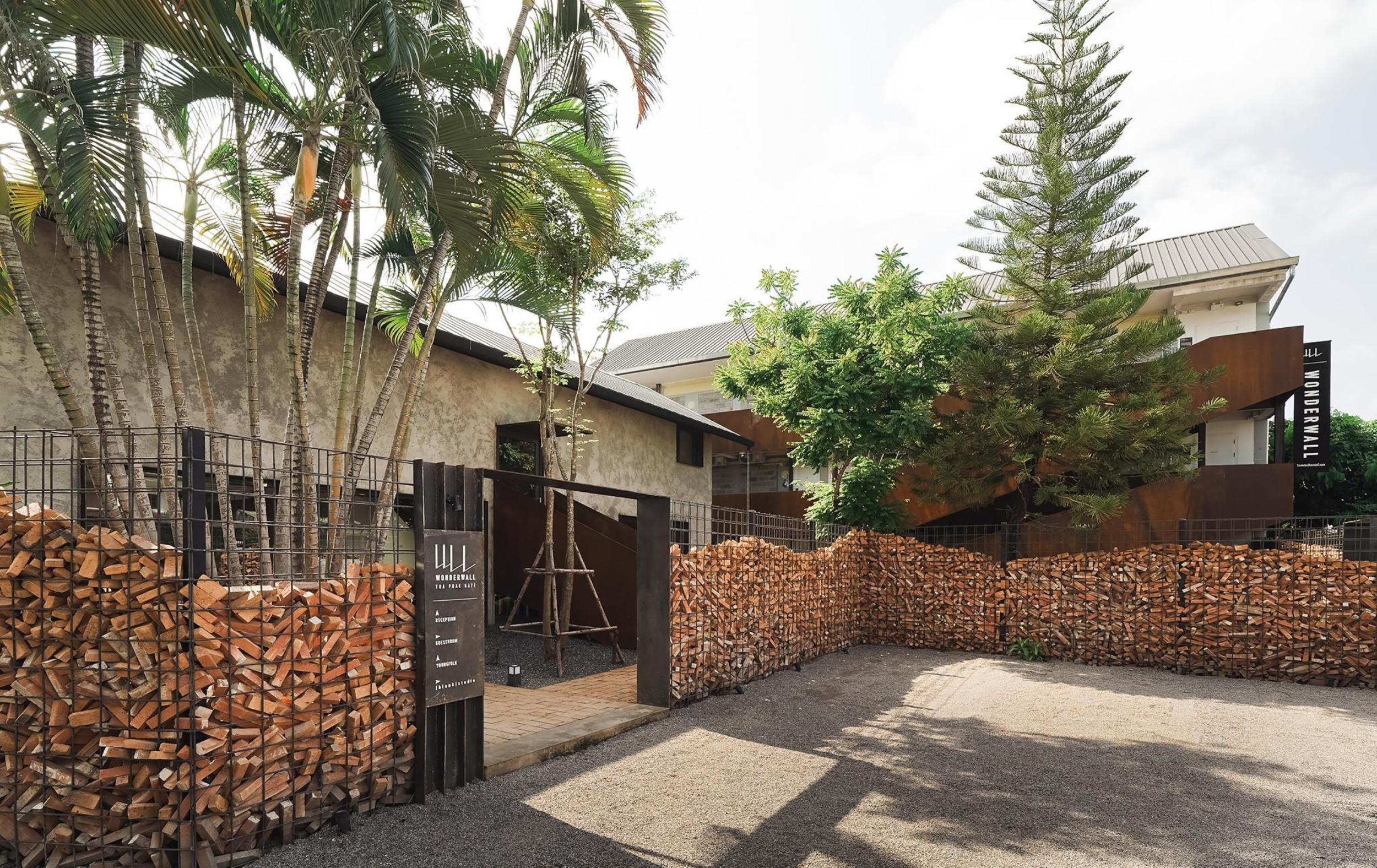 Wonderwall Hotel Chiang Mai Exterior photo